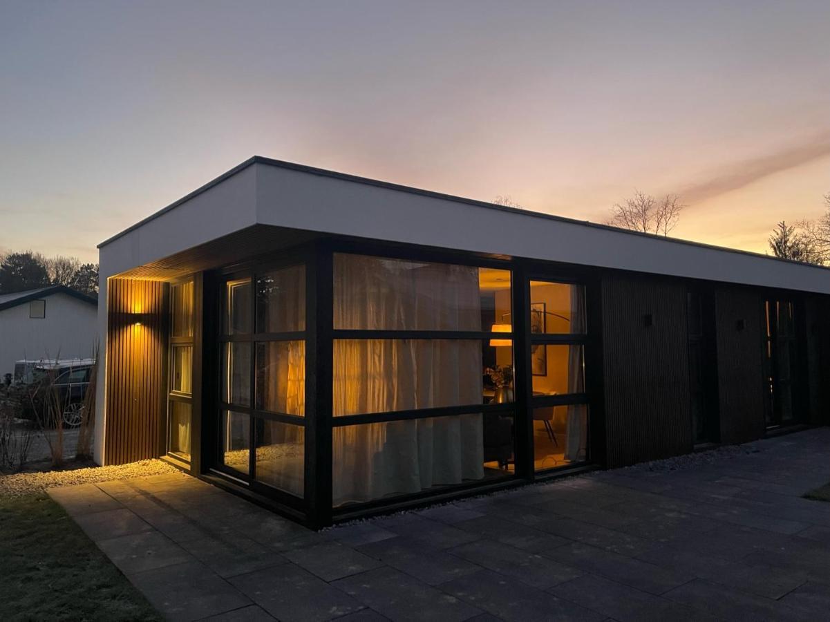 Edelhert, Moderne En Comfortabele Vakantiewoning Met Hottub! Эрмело Экстерьер фото